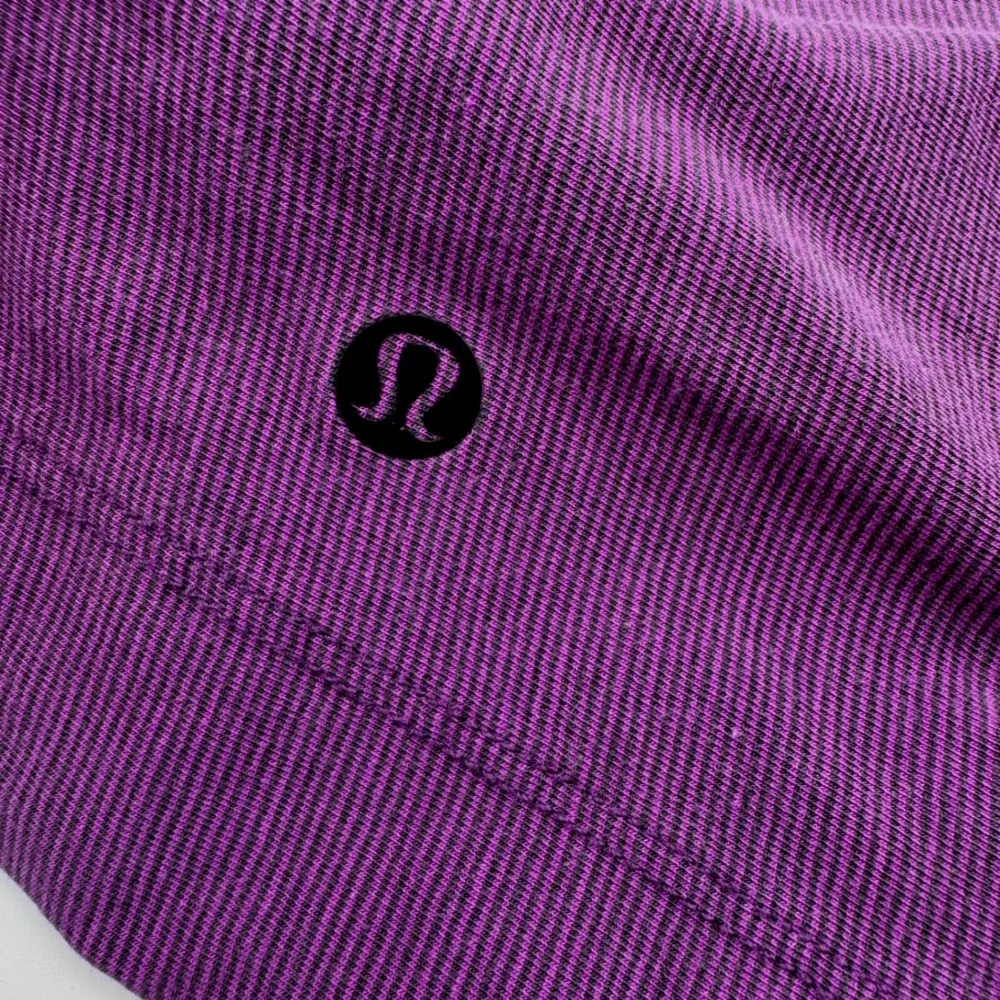 Lululemon Purple Micro Striped Short Sleeve Athletic Training‎ Top Womens Size 4